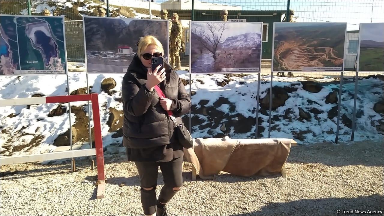Канадский журналист и грузинский блогер находятся на месте акции азербайджанских экоактивистов на Лачинской дороге (ФОТО)