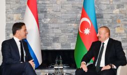 Президент Ильхам Алиев встретился в Давосе с премьер-министром Нидерландов (ФОТО/ВИДЕО)