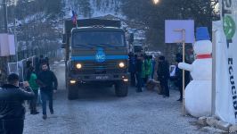 По Лачинской дороге беспрепятственно проехали еще 17 автомобилей миротворцев (ФОТО)