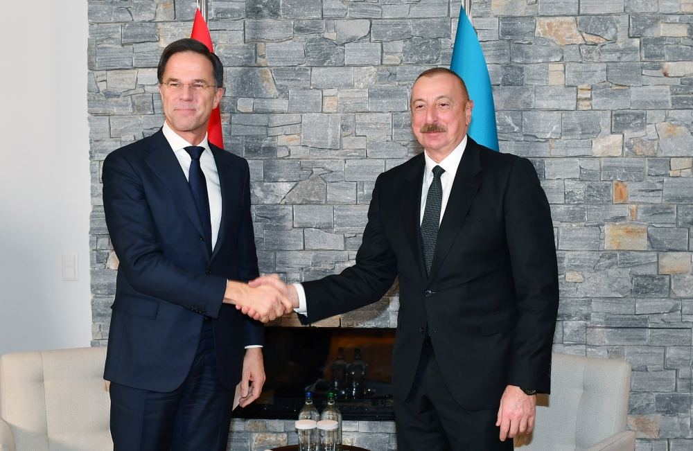 Президент Ильхам Алиев встретился в Давосе с премьер-министром Нидерландов (ФОТО/ВИДЕО)