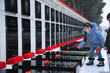 Азербайджанский народ чтит светлую память жертв трагедии 20 Января (ФОТО)