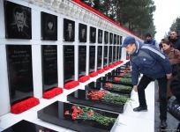 Азербайджанский народ чтит светлую память жертв трагедии 20 Января (ФОТО)