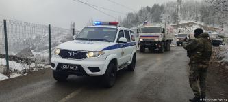 По Лачинской дороге беспрепятственно проехала колонна из 24 автомобилей миротворцев (ФОТО)
