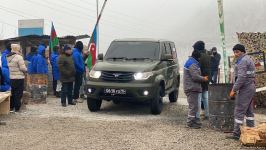 По Лачинской дороге беспрепятственно проехала легковая машина РМК (ФОТО)