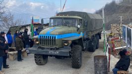 По Лачинской дороге беспрепятственно проехали еще три машины снабжения миротворцев (ФОТО/ВИДЕО)