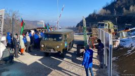 More vehicles of Russian peacekeepers pass freely along Azerbaijan's Lachin-Khankendi road (PHOTO/VIDEO)
