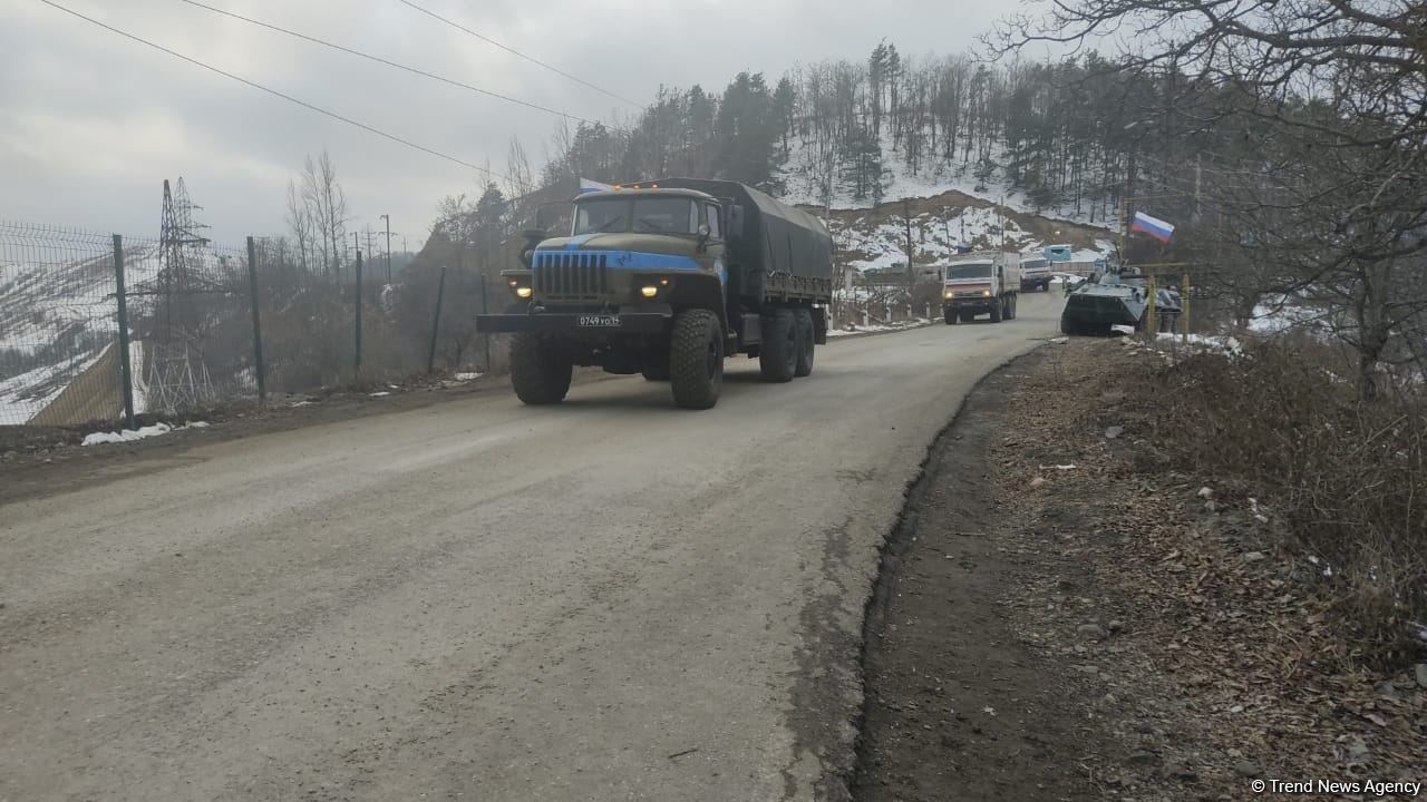 По Лачинской дороге беспрепятственно проехали еще 6 грузовых автомобилей РМК (ФОТО)
