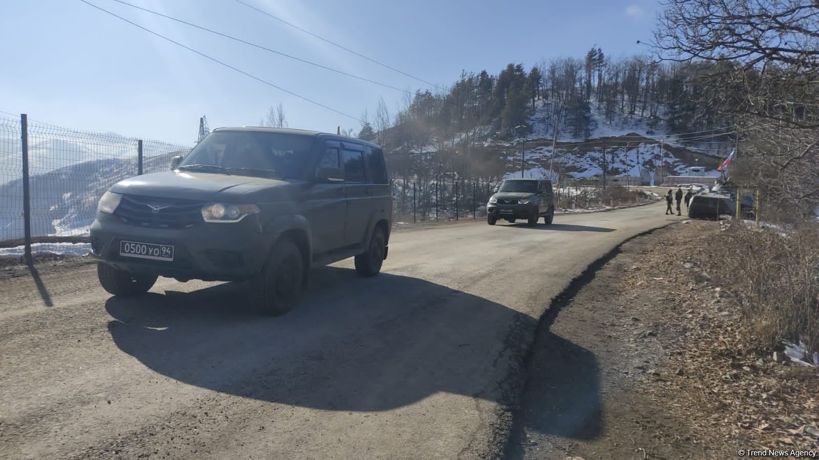 По Лачинской дороге проехали еще две автомашины РМК (ФОТО)