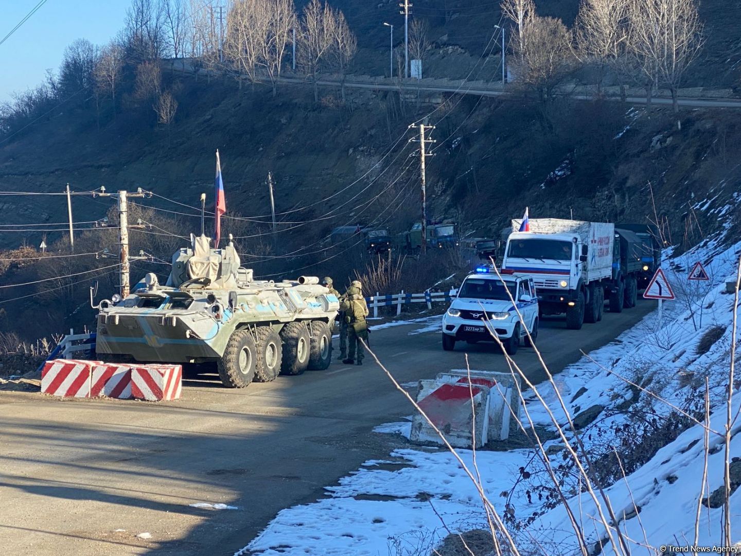 More vehicles of Russian peacekeepers pass freely along Azerbaijan's Lachin-Khankendi road (PHOTO/VIDEO)