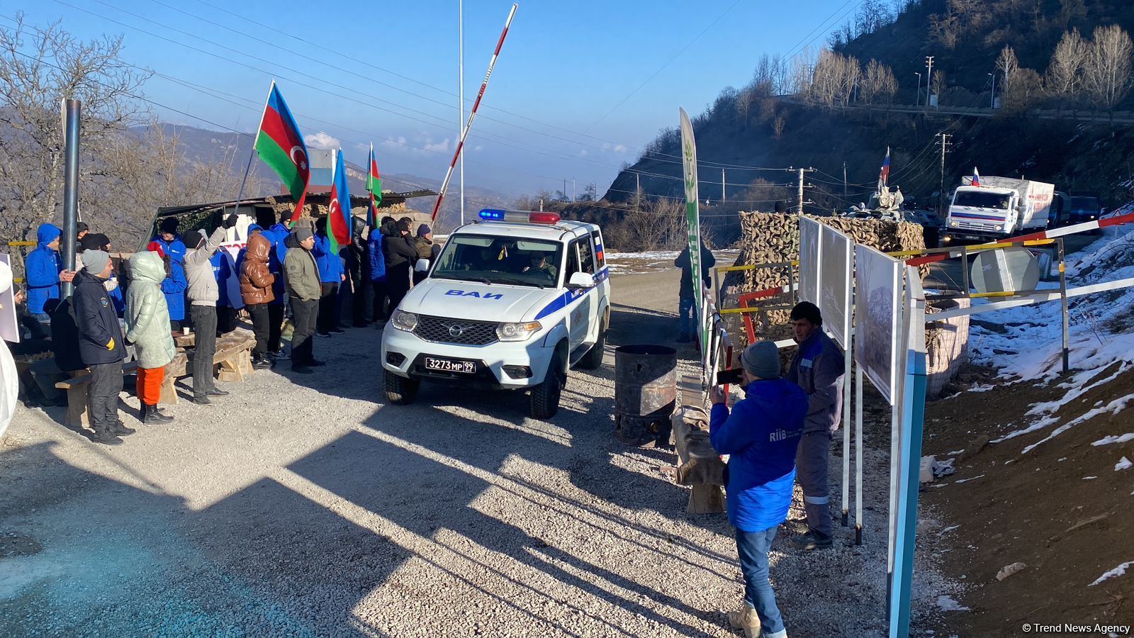 More vehicles of Russian peacekeepers pass freely along Azerbaijan's Lachin-Khankendi road (PHOTO/VIDEO)