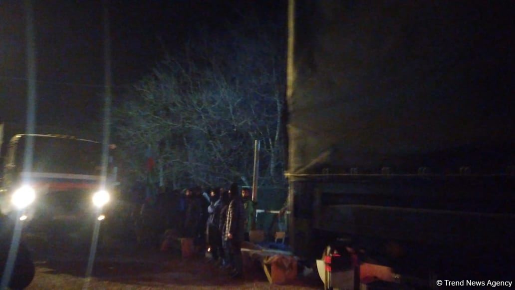 Six more vehicles of Russian peacekeepers pass freely along Azerbaijan's Lachin-Khankendi road (PHOTO)