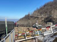 По Лачинской дороге беспрепятственно проехали еще 18 автомобилей миротворцев (ФОТО)