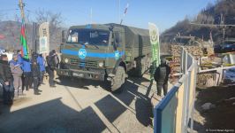 По Лачинской дороге беспрепятственно проехали 19 транспортных средств миротворцев (ФОТО)