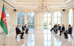 Президент Ильхам Алиев принял верительные грамоты новоназначенного посла Греции в Азербайджане (ФОТО/ВИДЕО)