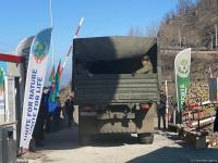 По Лачинской дороге беспрепятственно проехали еще два автомобиля миротворцев (ФОТО)