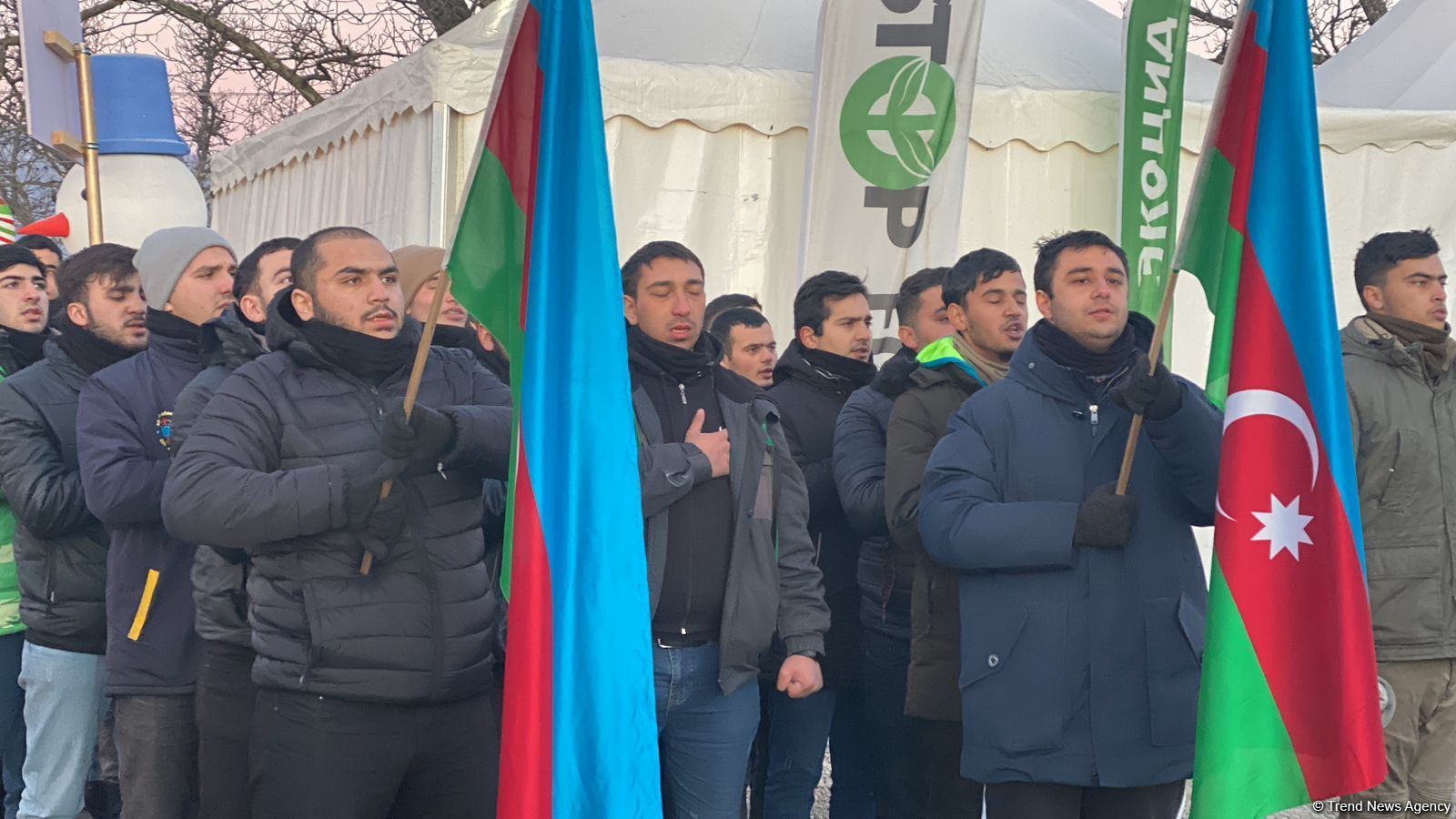 Акция азербайджанских экоактивистов на Лачинской дороге продолжается (ФОТО)