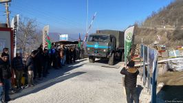 По Лачинской дороге  проехал еще один грузовой автомобиль миротворцев (ФОТО)