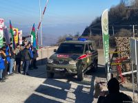 По Лачинской дороге проехала еще одна колонна автомобилей миротворцев (ФОТО)