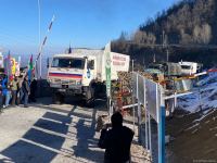По Лачинской дороге проехала еще одна колонна автомобилей миротворцев (ФОТО)