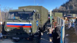 По Лачинской дороге проехала еще одна колонна автомобилей миротворцев (ФОТО)