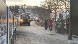 По Лачинской дороге проехали еще 8 автомобилей миротворцев (ФОТО)