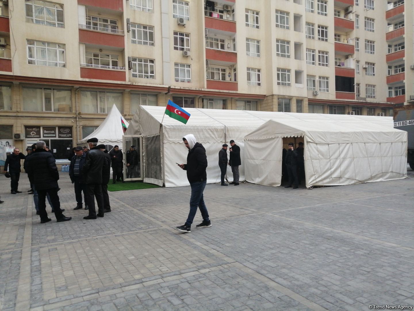 Проходит траурная церемония Орхана Аскерова, погибшего при нападении на посольство Азербайджана в Иране (ФОТО)