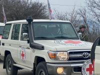По Лачинской дороге проехали семь автомашин Красного Креста (ФОТО)
