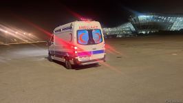 Пострадавших при нападении на посольство Азербайджана в Тегеране увезли каретами скорой помощи (ФОТО/ВИДЕО)
