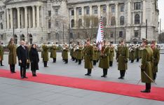 В Будапеште состоялась церемония официальной встречи Президента Ильхама Алиева (ФОТО/ВИДЕО)