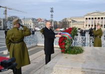 Президент Ильхам Алиев посетил могилу неизвестного солдата в Будапеште (ФОТО/ВИДЕО)