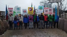 Акция азербайджанских экоактивистов на Лачинской дороге продолжается (ФОТО)