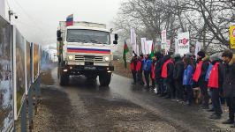 По Лачинской дороге в обоих направлениях проехали автоколонны РМК (ФОТО)