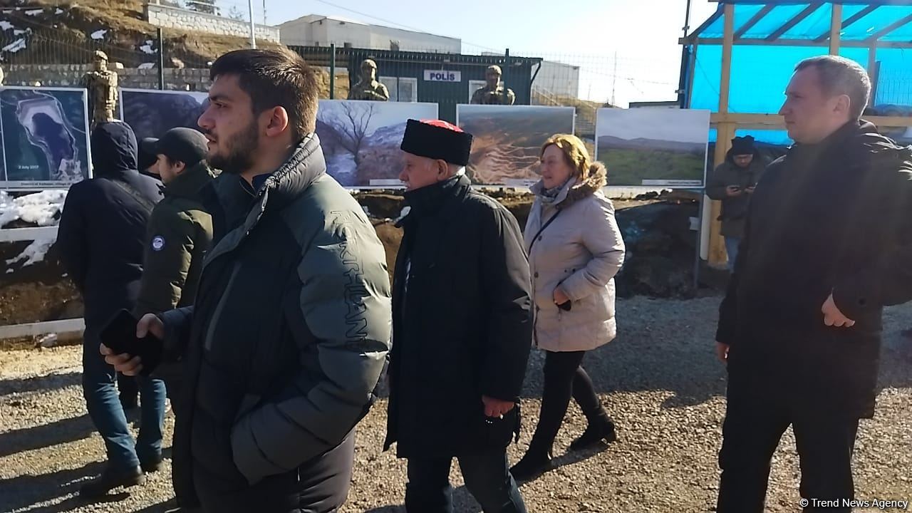 К экоактивистам на Лачинской дороге присоединились члены Русской общины Азербайджана и Ассоциации русской молодежи (ФОТО)