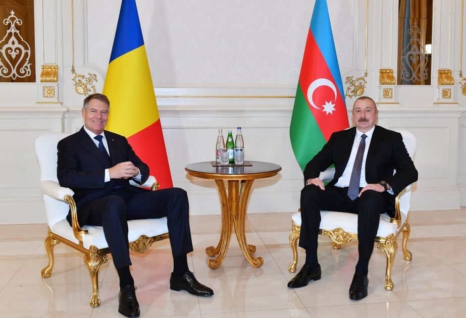 Состоялась встреча Президентов Азербайджана и Румынии один на один (ФОТО/ВИДЕО)