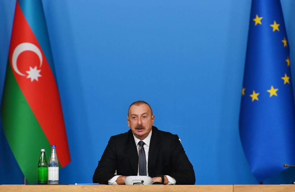 Президент Ильхам Алиев: Соглашения о производстве и транспортировке зелёной энергии между Азербайджаном, Грузией, Венгрией и Румынией откроет новую главу в энергобезопасности