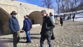 Международные путешественники посетили Шушинскую крепость (ФОТО)