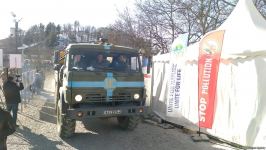 По Лачинской дороге беспрепятственно проехали еще 14 машин миротворцев (ФОТО)