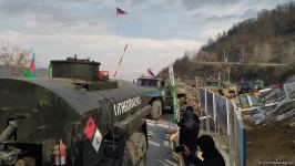 По Лачинской дороге беспрепятственно проехали 9 автомашин миротворцев (ФОТО)