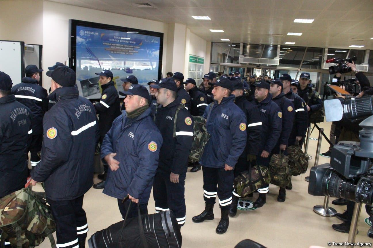 По поручению Президента Азербайджана в Турцию отправились силы быстрого реагирования МЧС (ФОТО)