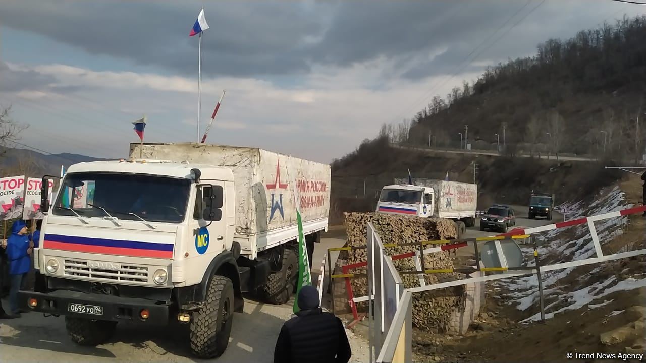 По Лачинской дороге беспрепятственно проехали 20 транспортных средств РМК (ФОТО)