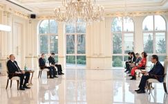 Президент Ильхам Алиев принял верительные грамоты новоназначенного посла Вьетнама в Азербайджане (ФОТО)