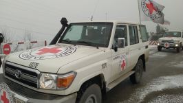 По Лачинской дороге беспрепятственно проехала автоколонна Красного Креста (ФОТО)
