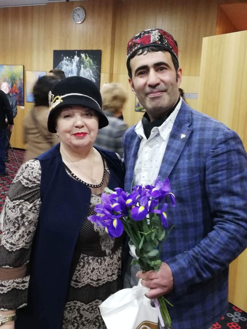 В Таллине открылась выставка работ азербайджанского художника "Восток и Запад" (ВИДЕО, ФОТО)