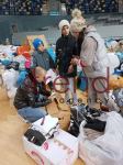 В Баку нескончаемый поток людей оказывает помощь братской Турции - репортаж (ВИДЕО, ФОТО)