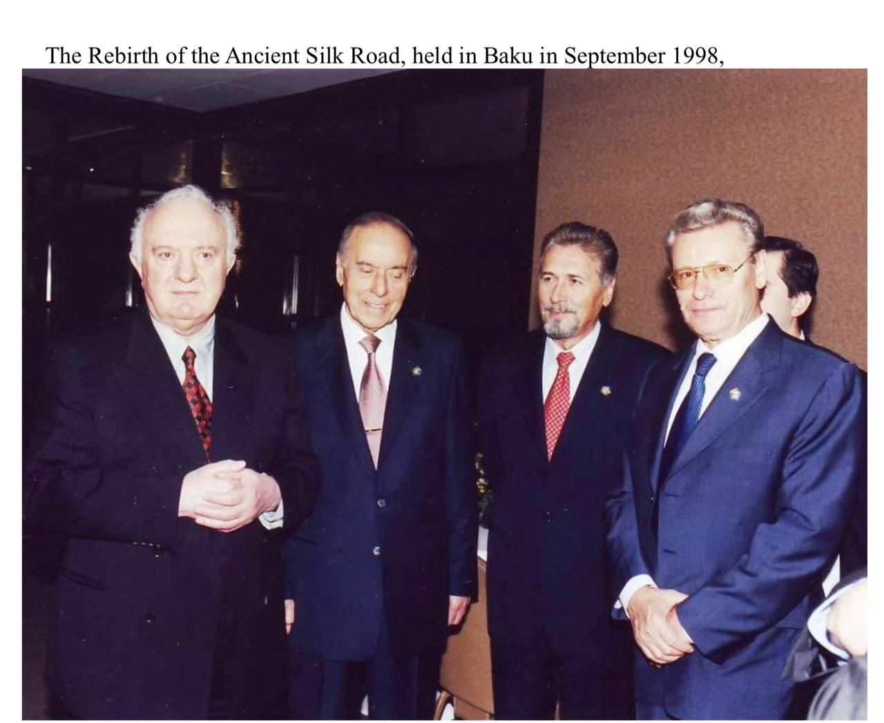 Heydar Aliyev set bar high for what strong leader should be - ex-President of Moldova (PHOTO)