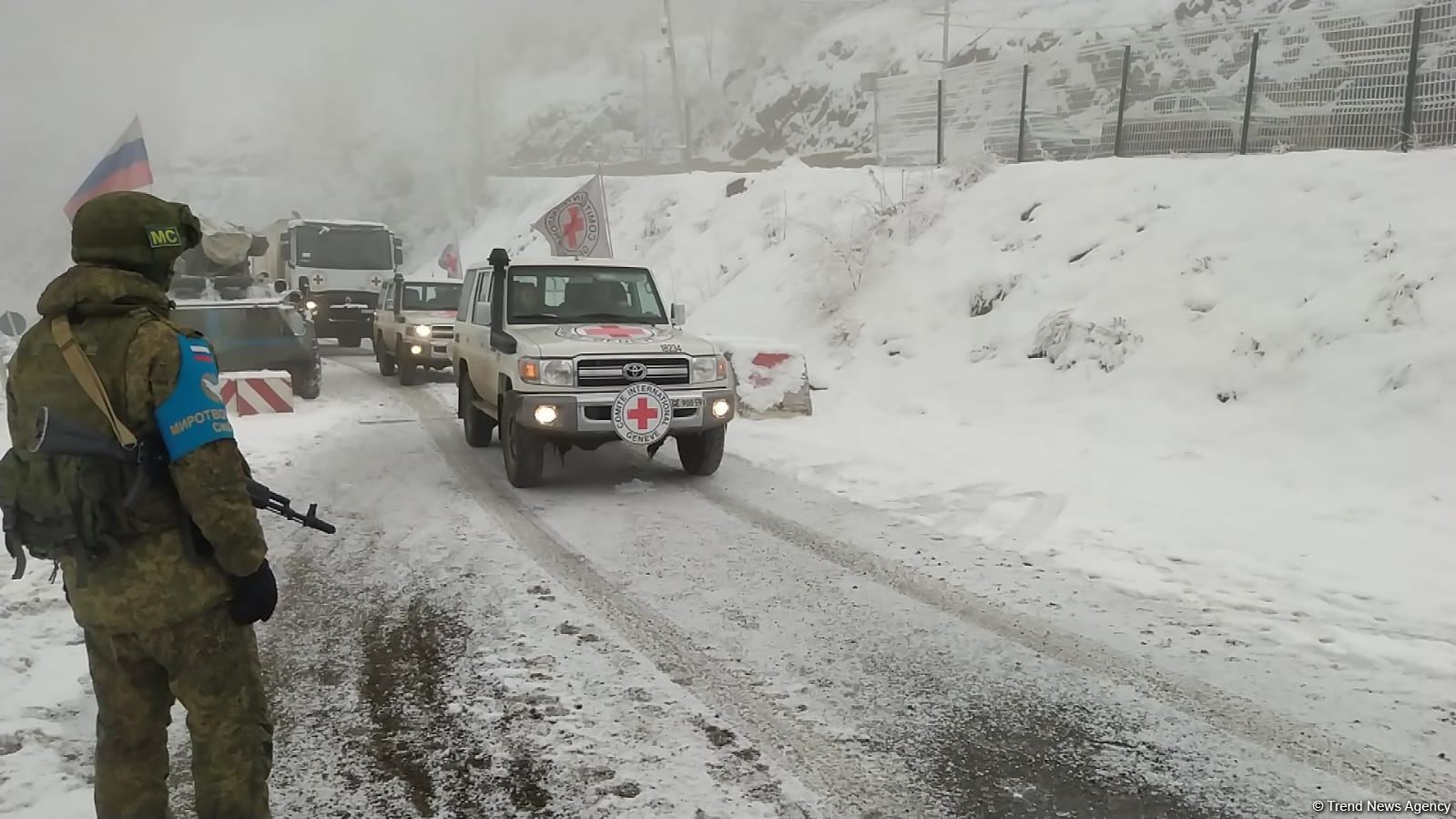 ICRC convoy drives freely along Azerbaijan's Lachin-Khankendi road (PHOTO)