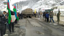 Vehicles of Russian peacekeepers pass freely along Azerbaijan's Lachin-Khankendi road (PHOTO)