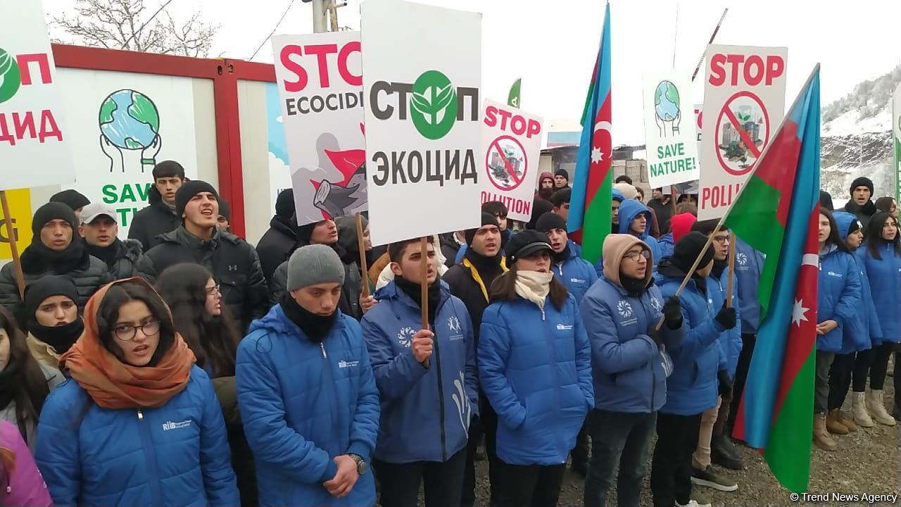 Наблюдается оживление на акции на дороге Лачин-Ханкенди (ФОТО/ВИДЕО)