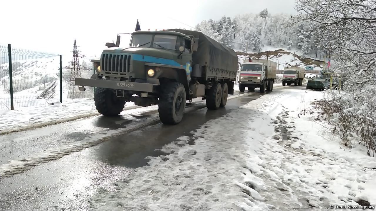 Vehicles of Russian peacekeepers pass freely along Azerbaijan's Lachin-Khankendi road (PHOTO)