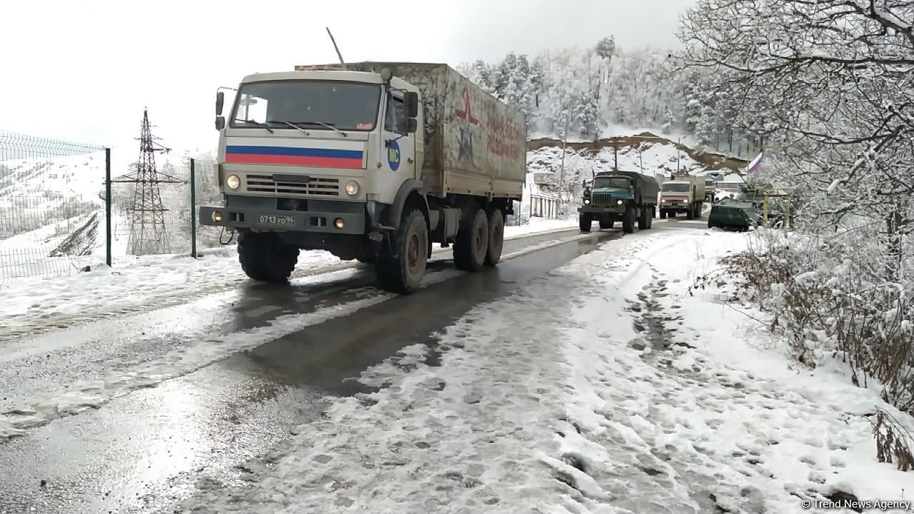Vehicles of Russian peacekeepers pass freely along Azerbaijan's Lachin-Khankendi road (PHOTO)